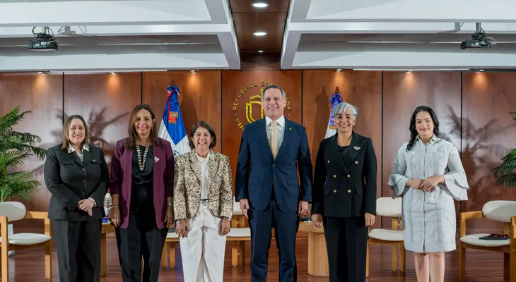 El Poder Judicial pone en circulación el tomo II del libro "Abriendo Espacio a la Equidad" 