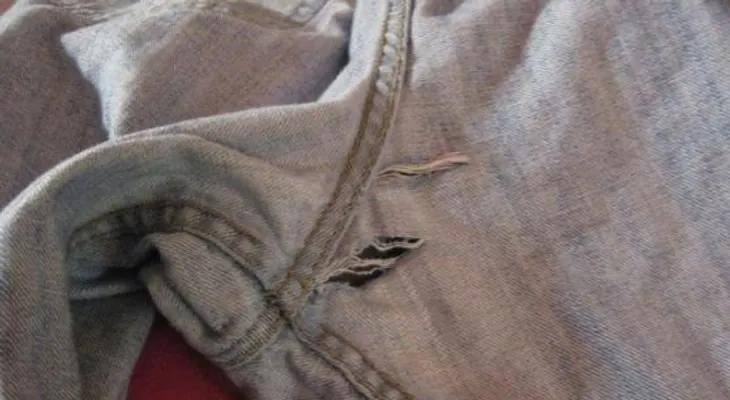 Si tus pantalones se han roto en la entrepierna. No te preocupes con esto se arreglan y quedarán como nuevos