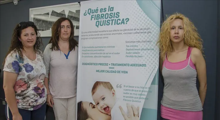 Madres exigen cobertura médica para niños que padecen Fibrosis Quística