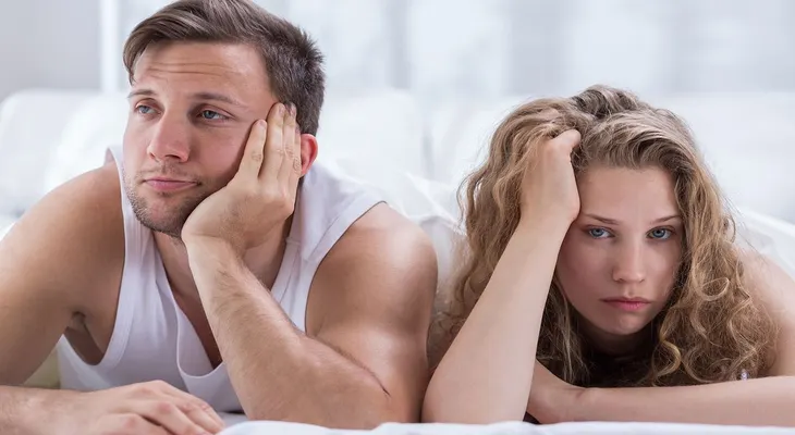 Por qué dormir poco afecta el deseo sexual