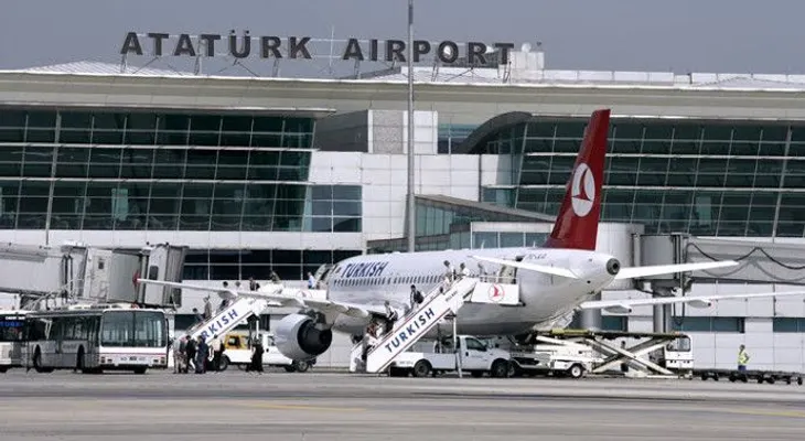Erdogan partió del aeropuerto de Estambul con destino desconocido
