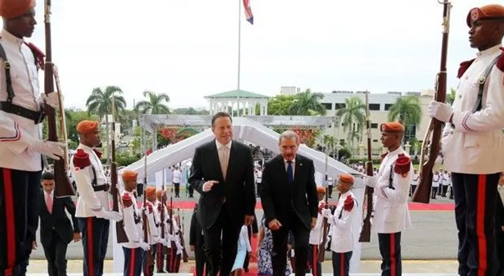 Presidentes de RD y Panamá firman acuerdos