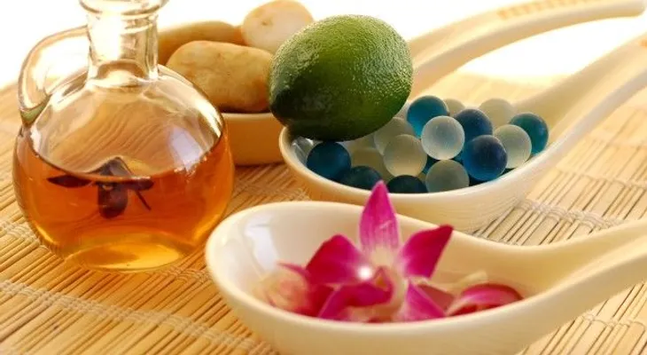 Miel de abeja:  Aumenta la potencia física, protege el corazón y los riñones