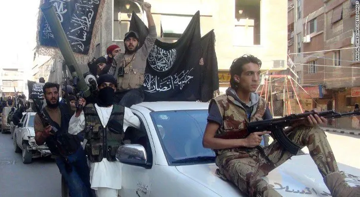 Reportan la muerte del portavoz de al Nusra en un bombardeo en Siria