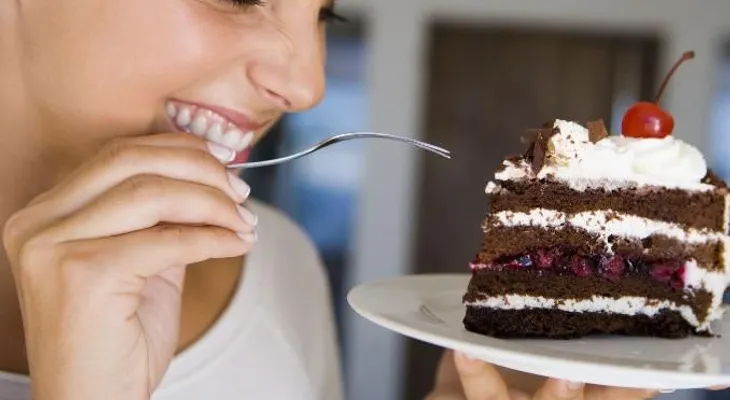Científicos descubrieron cómo comer postres y ¡Adelgazar!