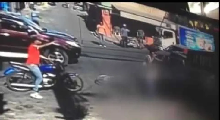 Yipeta le pasa por arriba a un motorista que iba como la "jonda del diablo"...