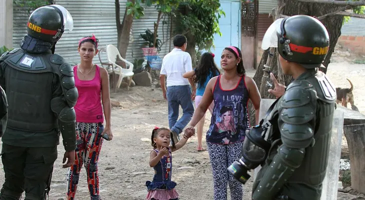 Colombia le dará nacionalidad a venezolanos de familias deportadas