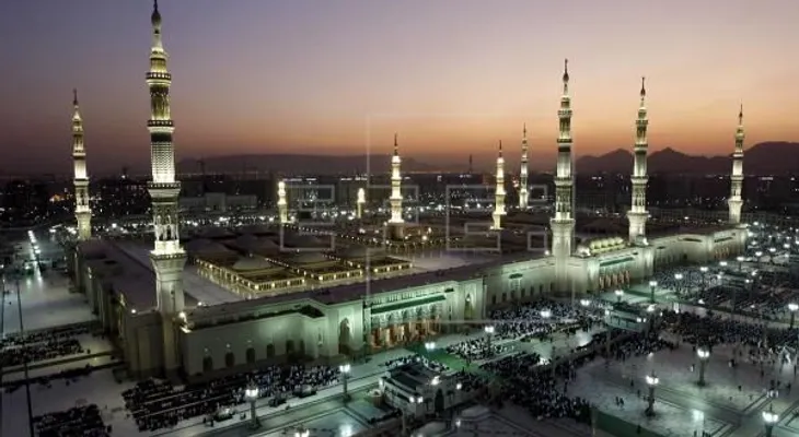 Al menos 4 muertos en ataque cerca de una mezquita en ciudad saudí de Medina