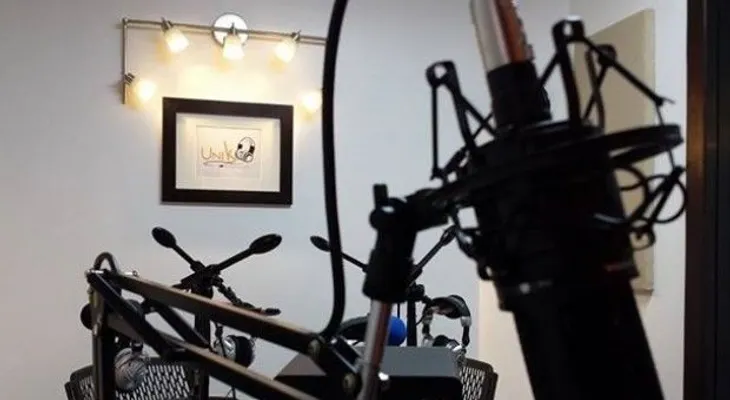 Unikradio.net va pa' la calle