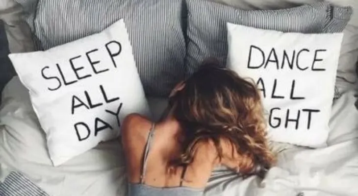 En verano la melatonina incrementa el insomnio; consejos para dormir mejor