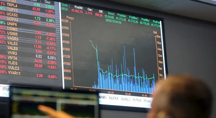 Bolsa de São Paulo cae 13,88% y el real se deprecia 8,36% tras la reelección de Lula