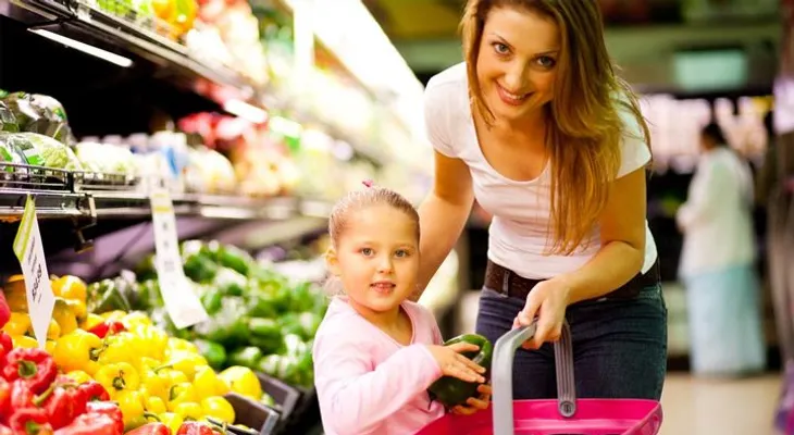 ¿Bajo presupuesto?  Aproveche su dinero y aliméntese saludablemente