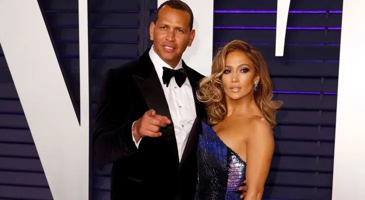Jennifer Lopez y Alex Rodríguez buscan socios para comprar un equipo de béisbol de NY