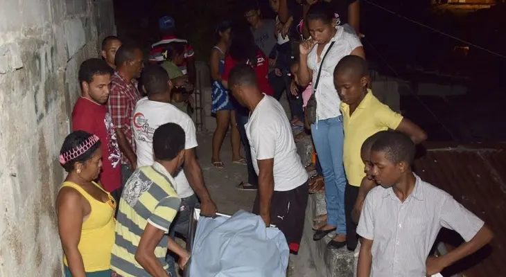 Hombre mata su esposa a puñaladas y luego se ahorca; dejan 5 hijos huérfanos
