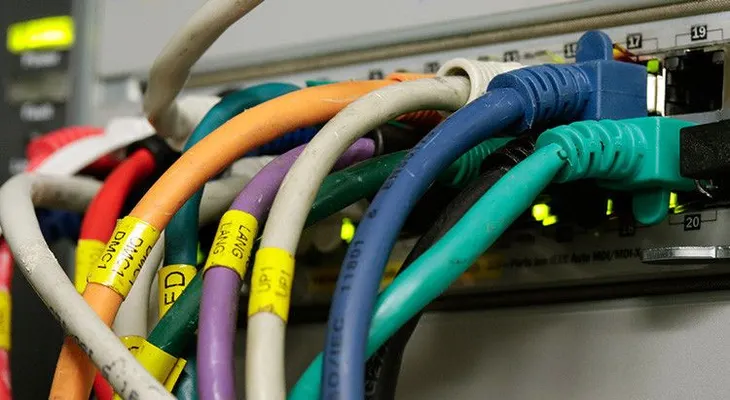 "Los mercados se desplomarán en el 2017 cuando Internet deje de funcionar durante 24 horas"
