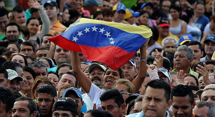 China suspende sus préstamos al gobierno de Venezuela