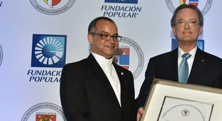 PUCMM y Fundación Popular presentan cátedra de responsabilidad social empresarial (Video)