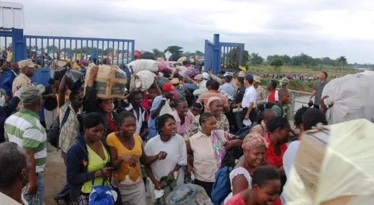 Gobierno dominicano dice Haití viola acuerdo con veda a productos criollos