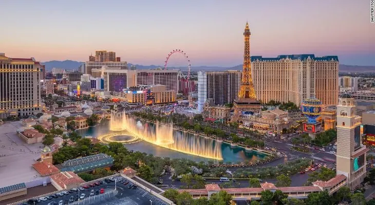 Trabajadores de casinos de Las Vegas pueden ir a huelga por primera vez en décadas