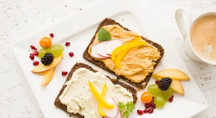 Comer pan en el desayuno te ayudaría a perder peso, según estudio