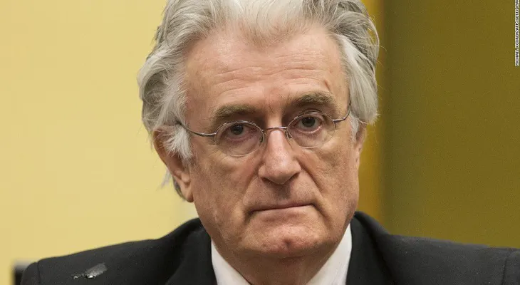 Exlíder serbo-bosnio Karadzic, condenado a 40 años en prisión por genocidio