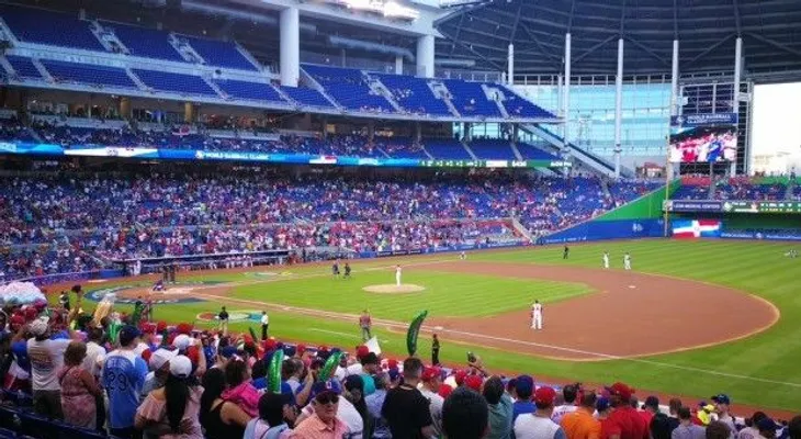República Dominicana gana su primer encuentro del Clásico Mundial; vence 9 por 2 a Canadá