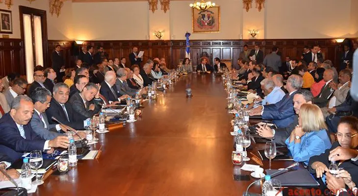 Fidel Santana y Andrés L. Mateo critican Gobierno no enfrente a los corruptos