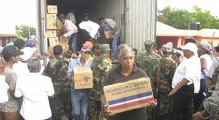 Gobierno sigue este domingo reparto de cajas navideñas