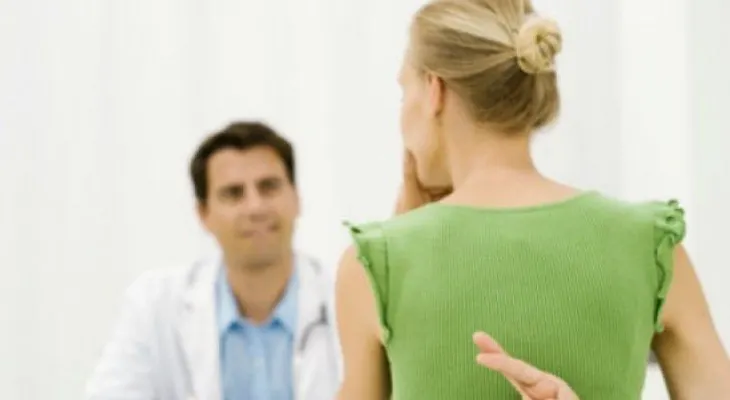 7 formas en que le mientes a tu pareja sin ser infiel