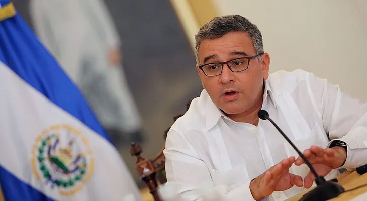 Admiten demanda por presunto enriquecimiento ilícito contra el expresidente Funes de El Salvador
