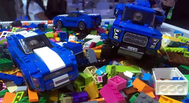 Ford presenta el nuevo Mustang GT en miniatura para Lego