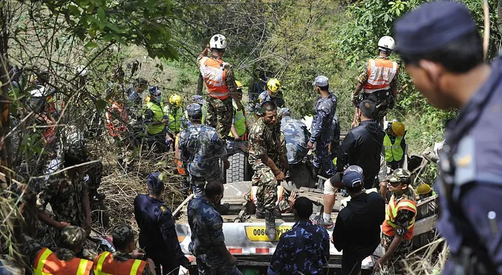 Accidente de bus en Nepal deja al menos 22 muertos