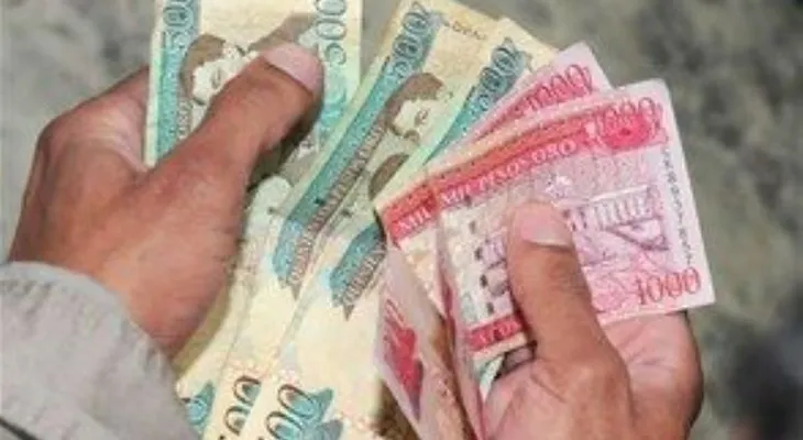 Apresan a dos hombres y una mujer tras intentar comprar con dinero falso