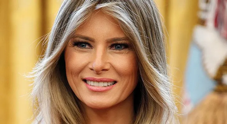 Melania enciende la Red ¿vestida para la guerra?