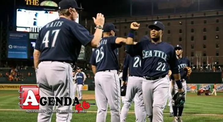 Jonrón de 3 carreras de Robinson Canó da victoria a Seattle 