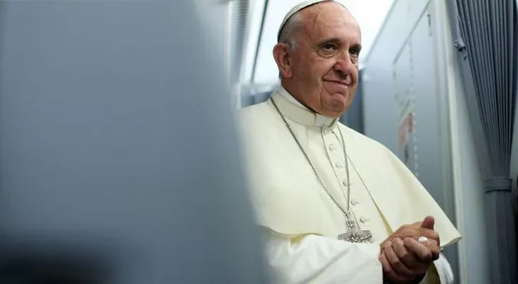 "El papa Francisco insta a una rebelión contra el capitalismo"
