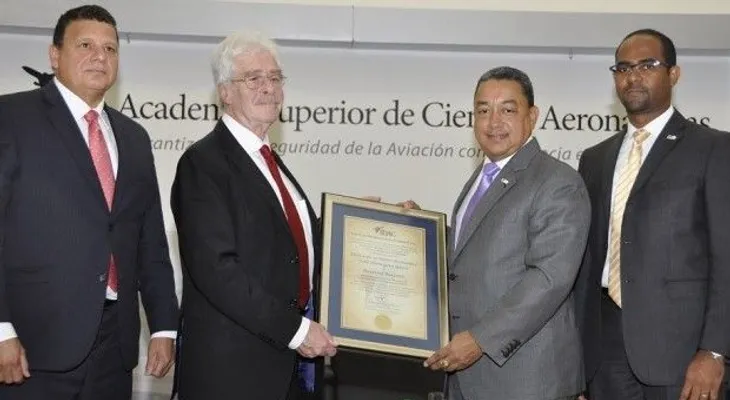 Secretario general de OACI pondera autonomía económica del IDAC