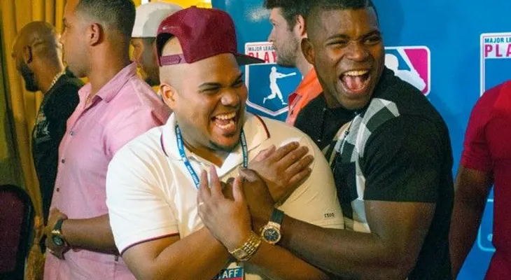 Cubanos vuelven a la isla en visita de Major League
