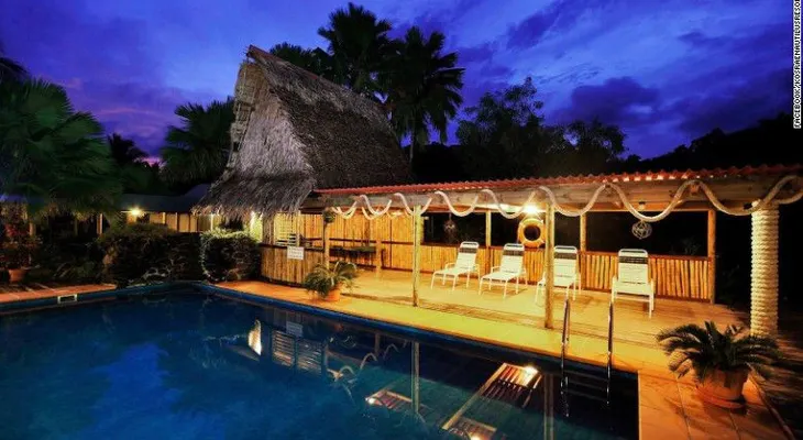 Hombre gana un hotel en una isla en una rifa con un boleto de 49 dólares
