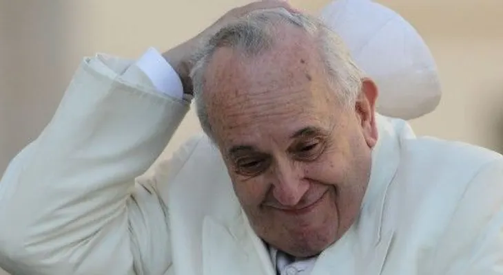 El papa pide a seguidores y sacerdotes llorar para no ser hipócritas