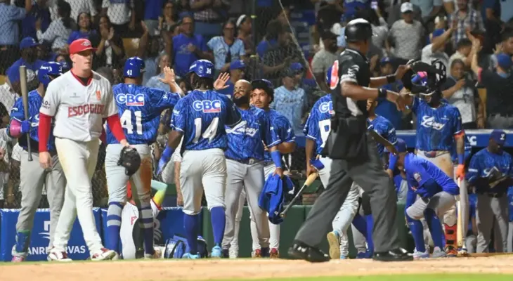 LIDOM abre su temporada 73 con victoria de Leones ante Tigres y homenaje póstumo a Héctor José Rizek
