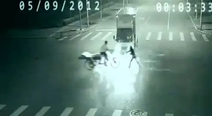 Video: Tienen un angel de la guarda. Mira como se salvan 