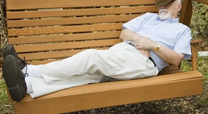 Dormir en entornos naturales mejora la calidad del sueño