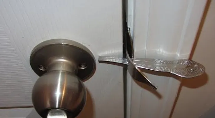 Un simple tenedor puede protegerte de la delincuencia (VIDEO) 