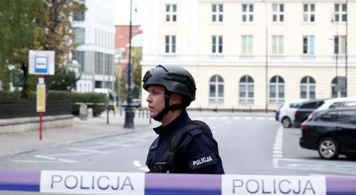 Polonia detuvo a un ruso acusado de planear el asesinato de un estadounidense en Varsovia por orden de Moscú