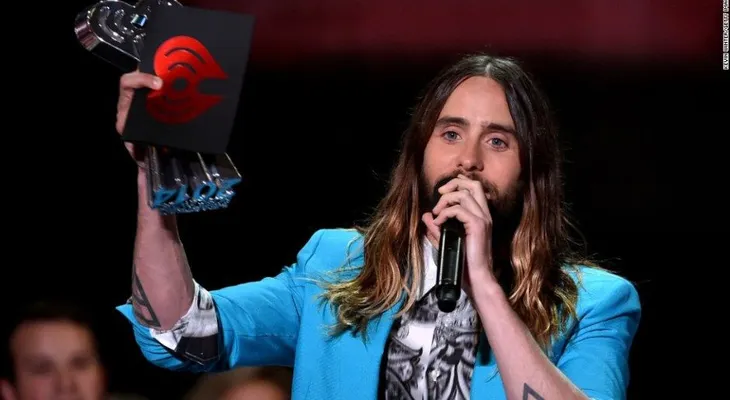 Jared Leto debuta como 'el Guasón' en la portada de Empire