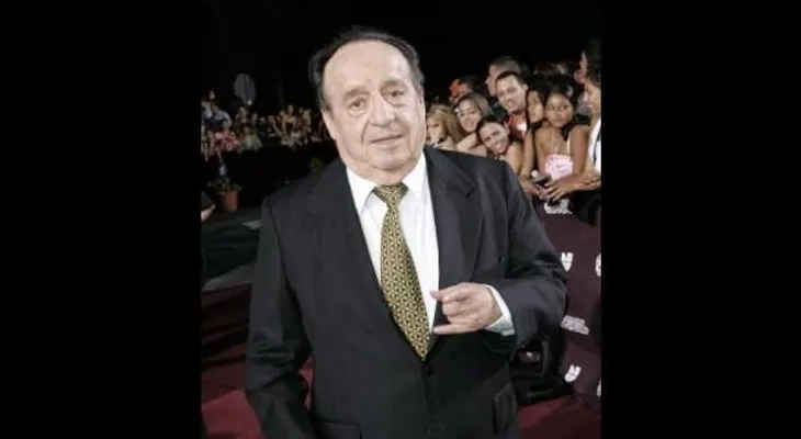 Salud de Chespirito empeora y sin esperanza de recuperación, asegura diario mexicano