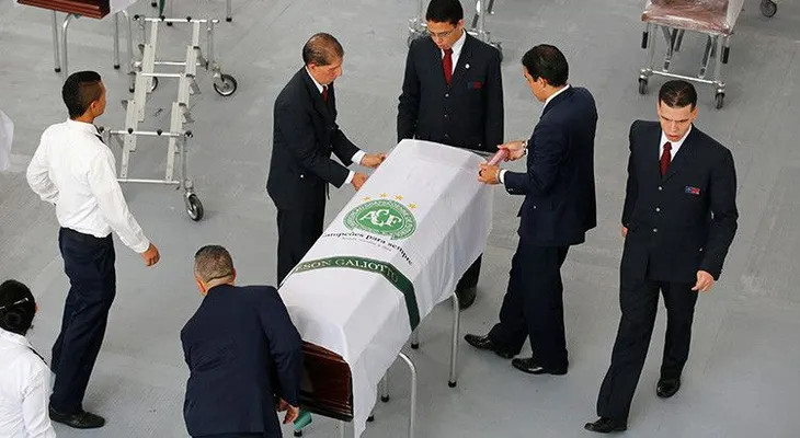 Un futbolista del Chapecoense sobre la tragedia aérea: "Mis amigos fueron asesinados"