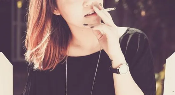 Las mujeres tienen más enfermedades provocadas por el cigarrillo