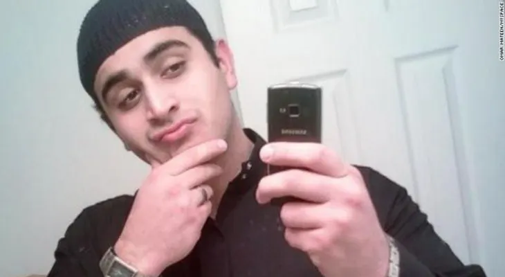 Mateen entró a su Facebook y llamó a un canal de televisión durante masacre